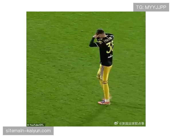 曼联卡塞米罗下场自毁屏障 弗莱彻缺乏位置感导致中场失控